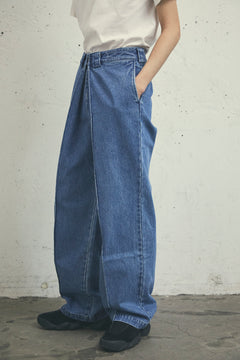 BIG TUCK DENIM TROUSER INDIGO