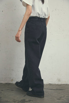 BIG TUCK DENIM TROUSER BLACK