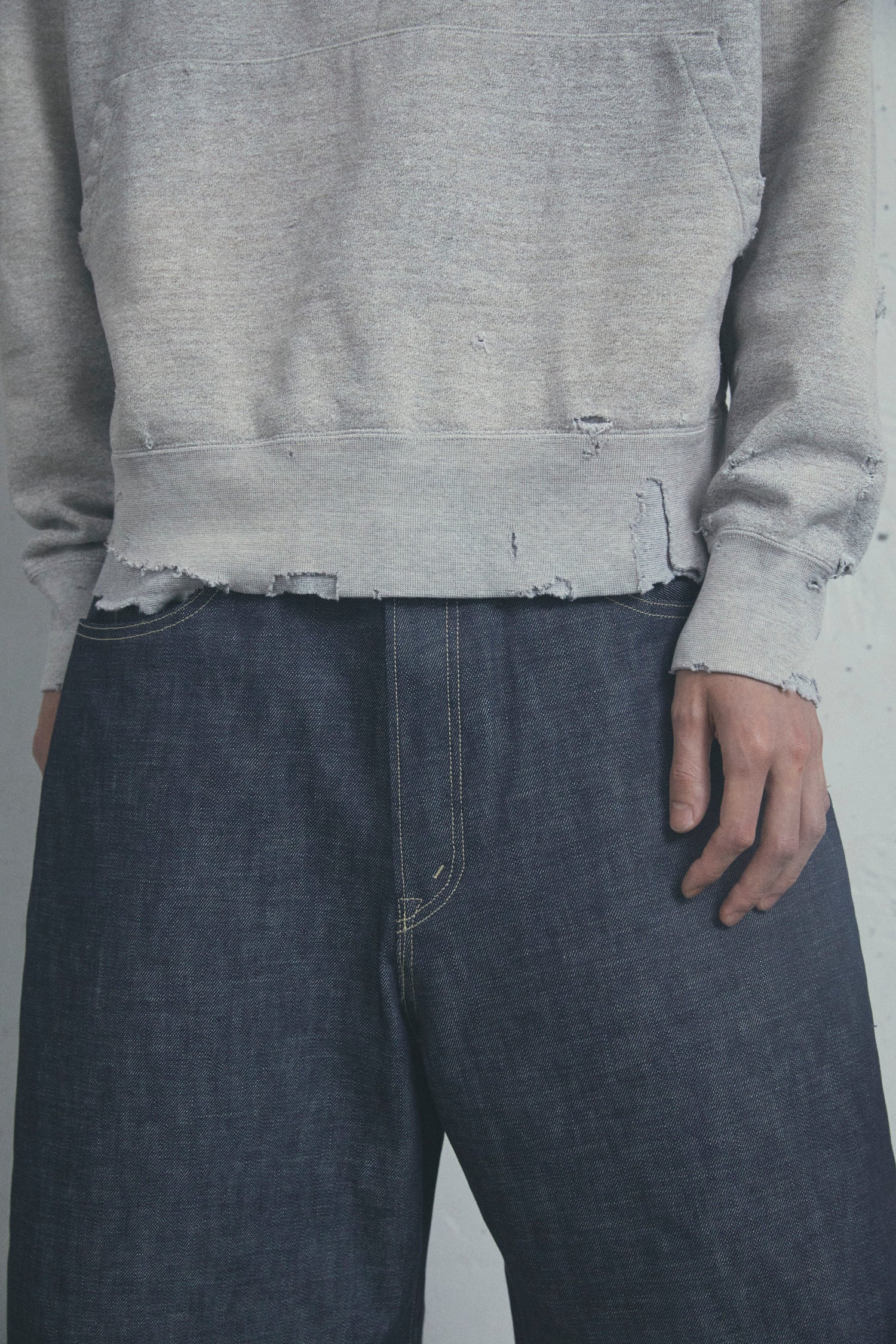 MORE DAMAGE SWEAT PARKA