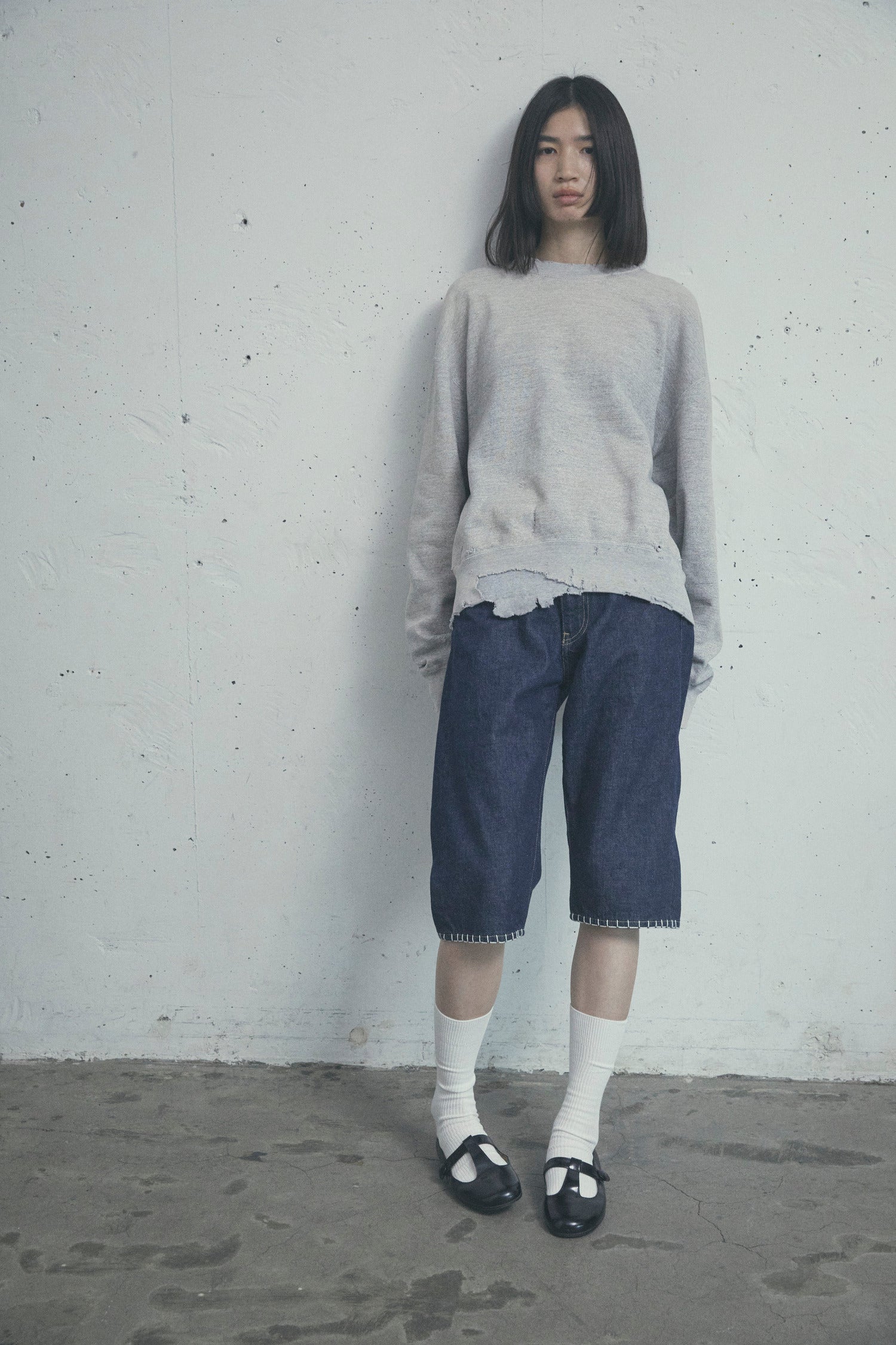 MORE DAMAGE CREW NECK SWEAT