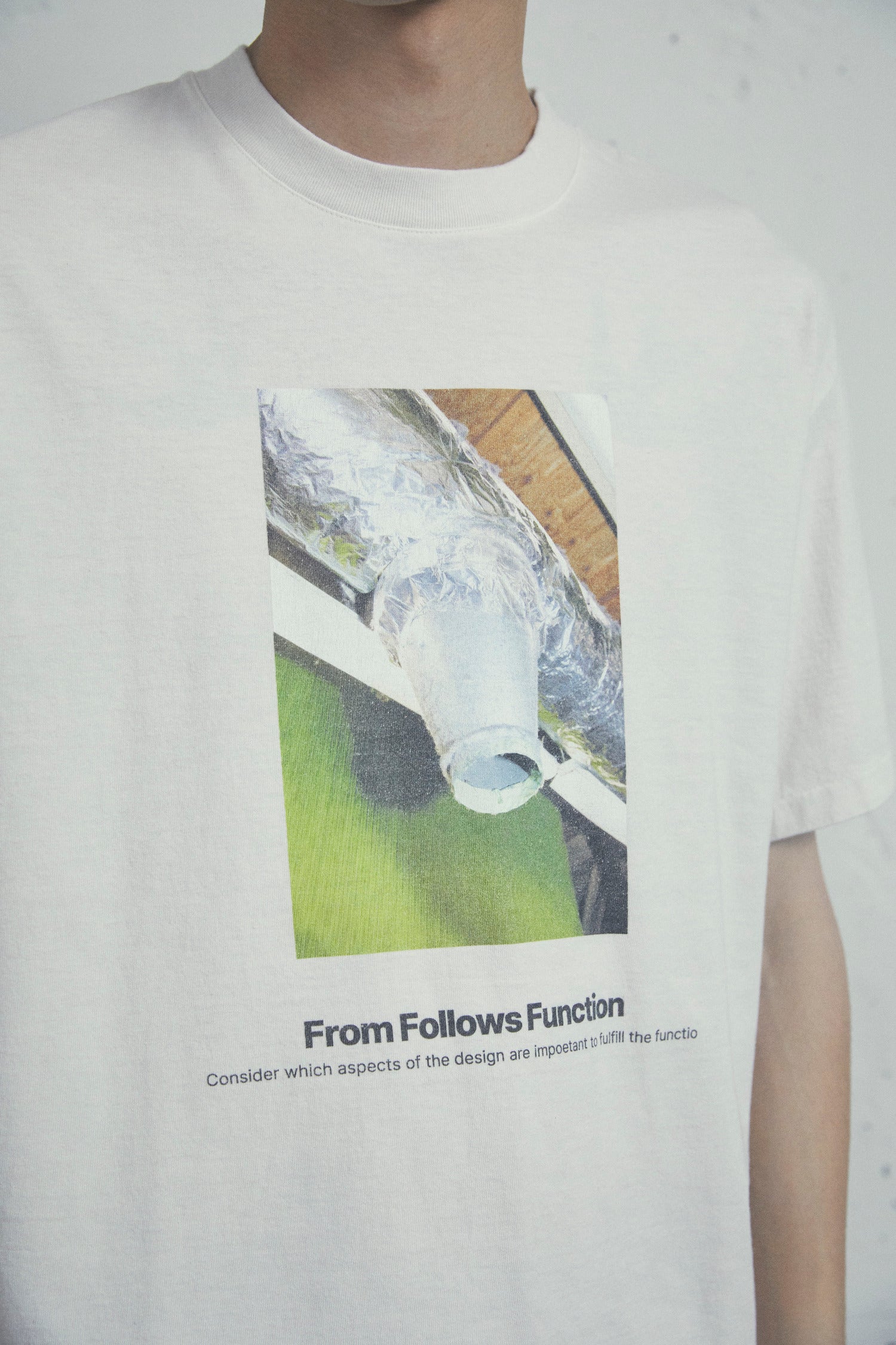 17/-ROUND SHAPE DYED TEE "From Follows Function"