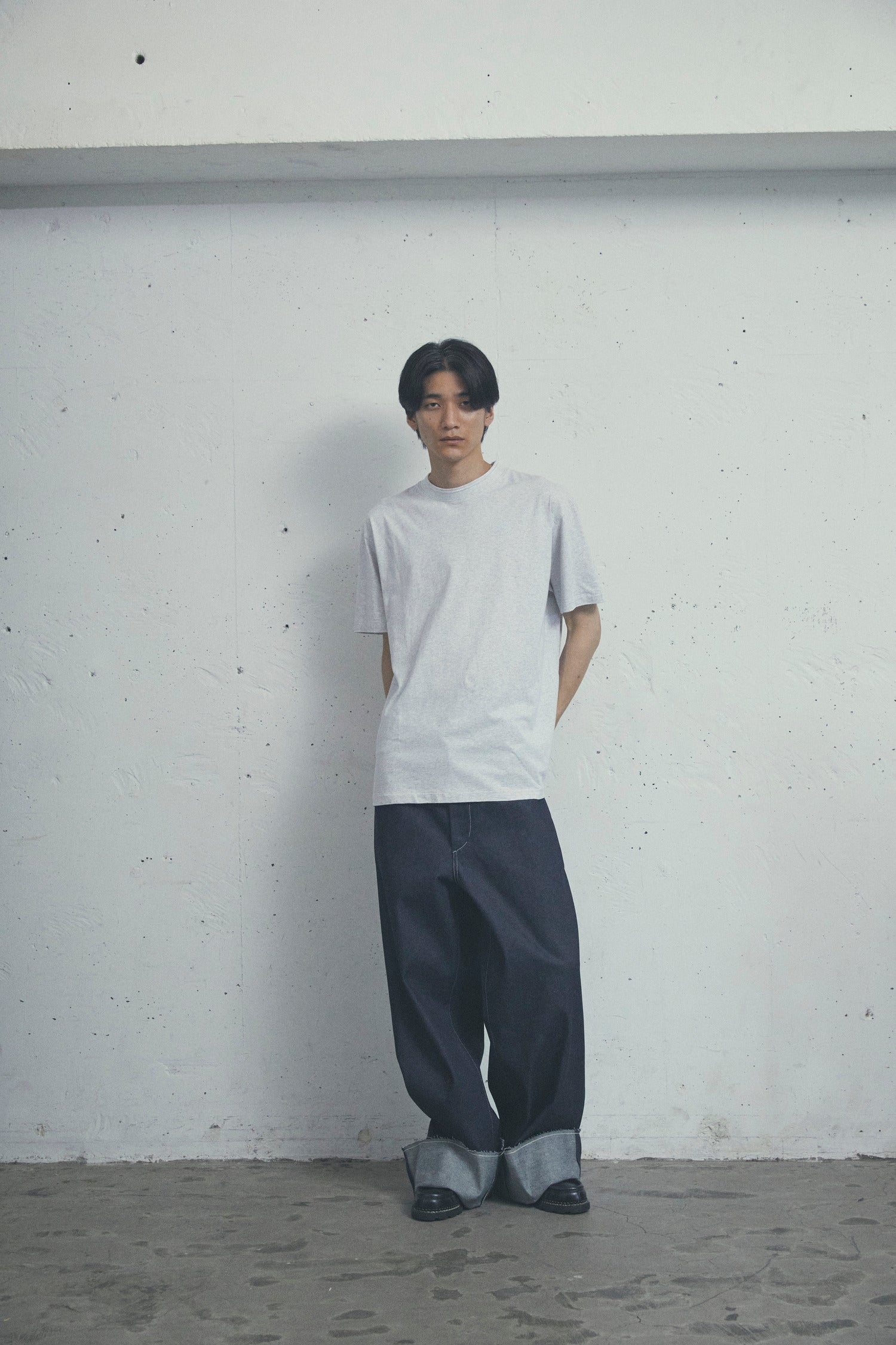 STRUCTURE TEE