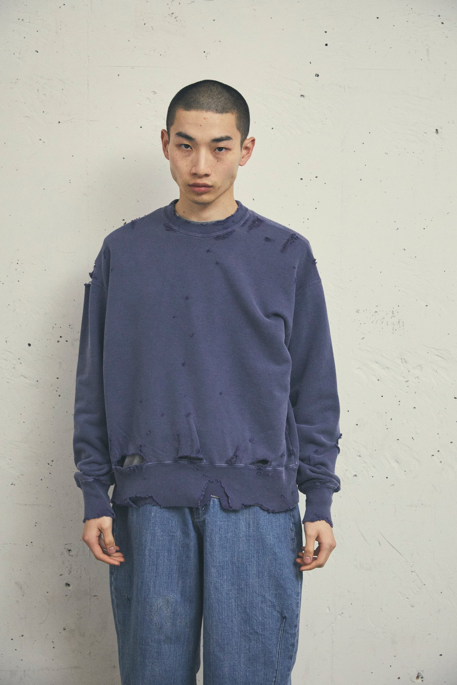 MORE DAMAGE WASHED CREW NECK SWEAT