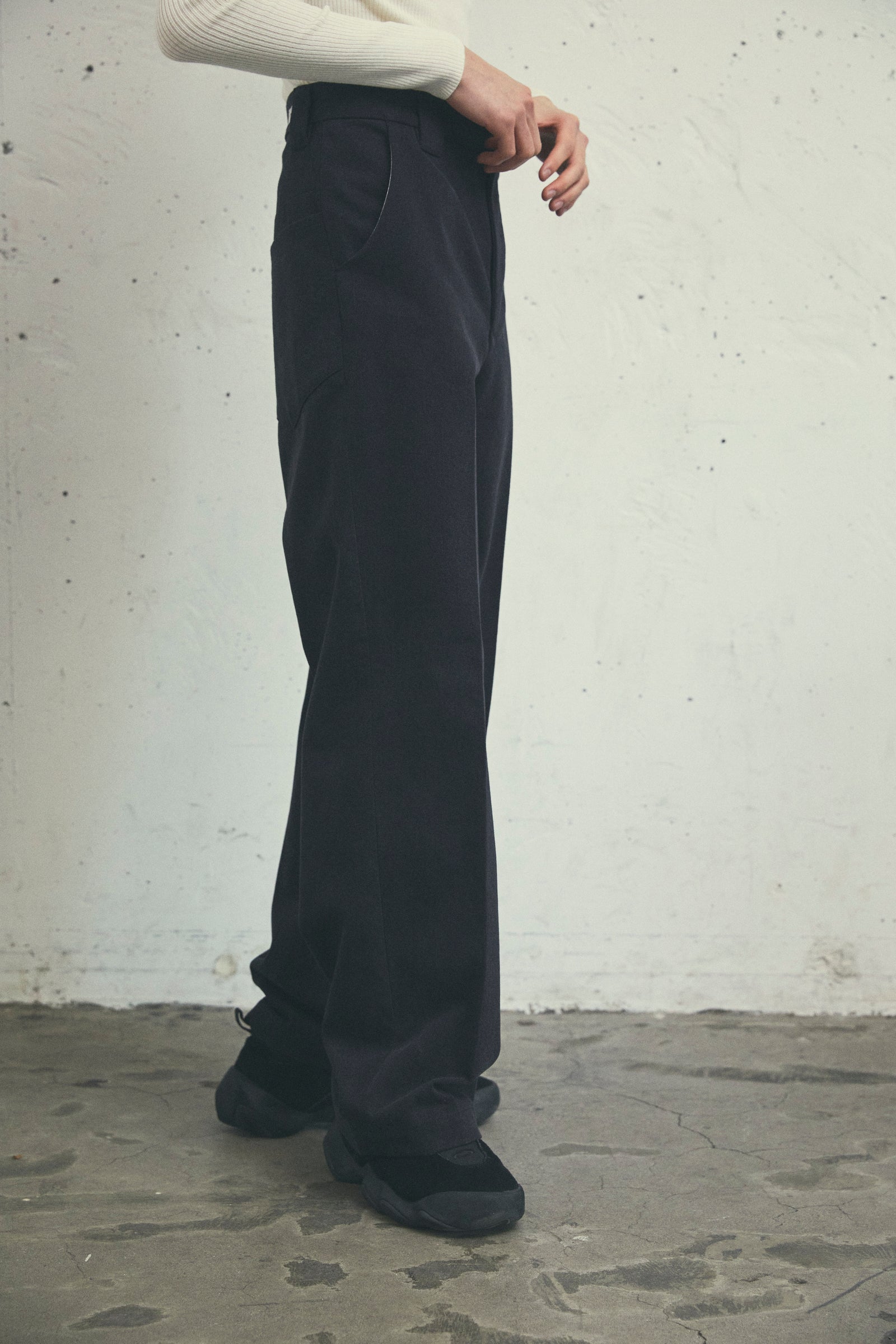 INDIGO TAILORED WIDE TROUSERS