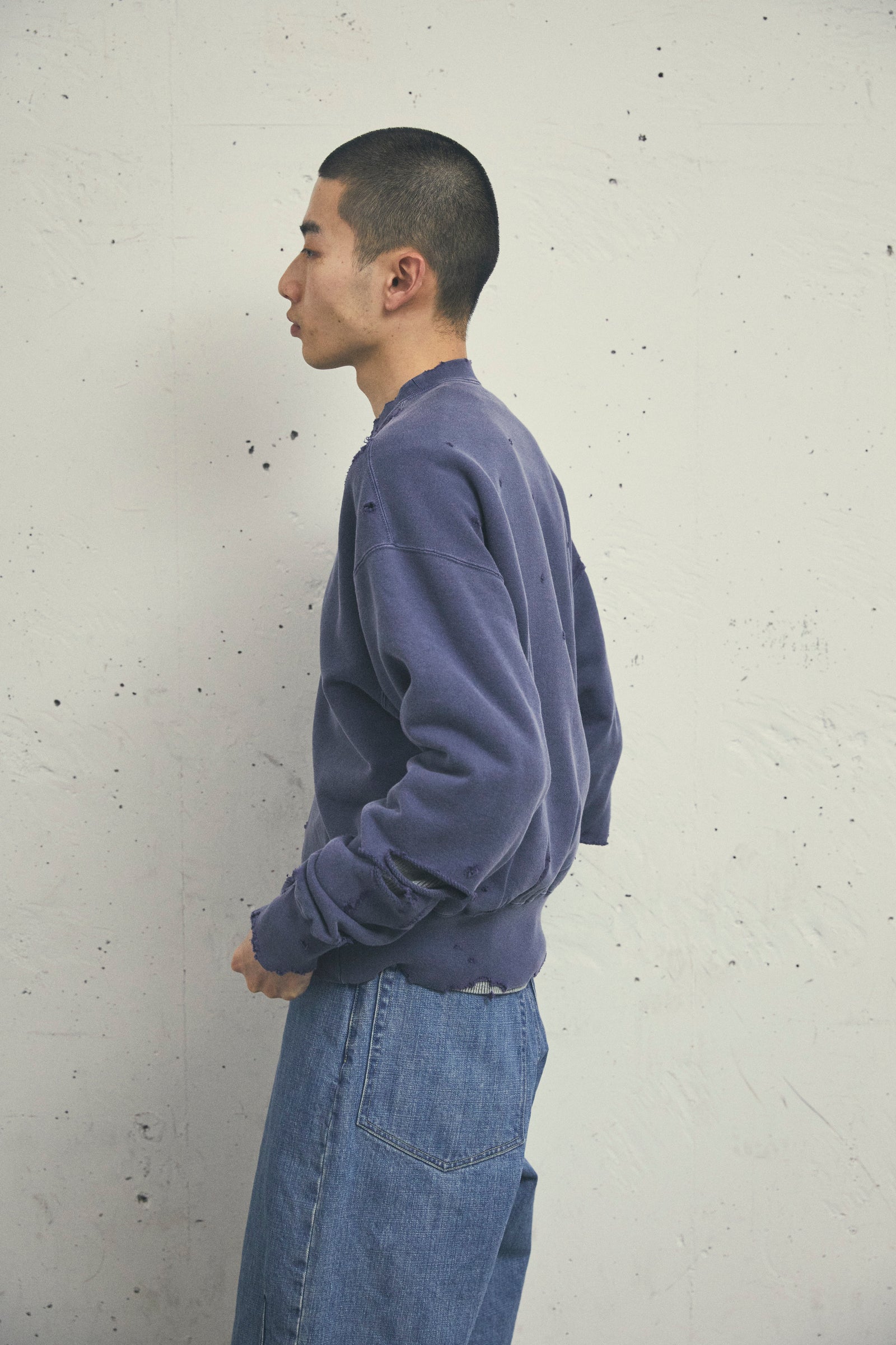 MORE DAMAGE WASHED CREW NECK SWEAT