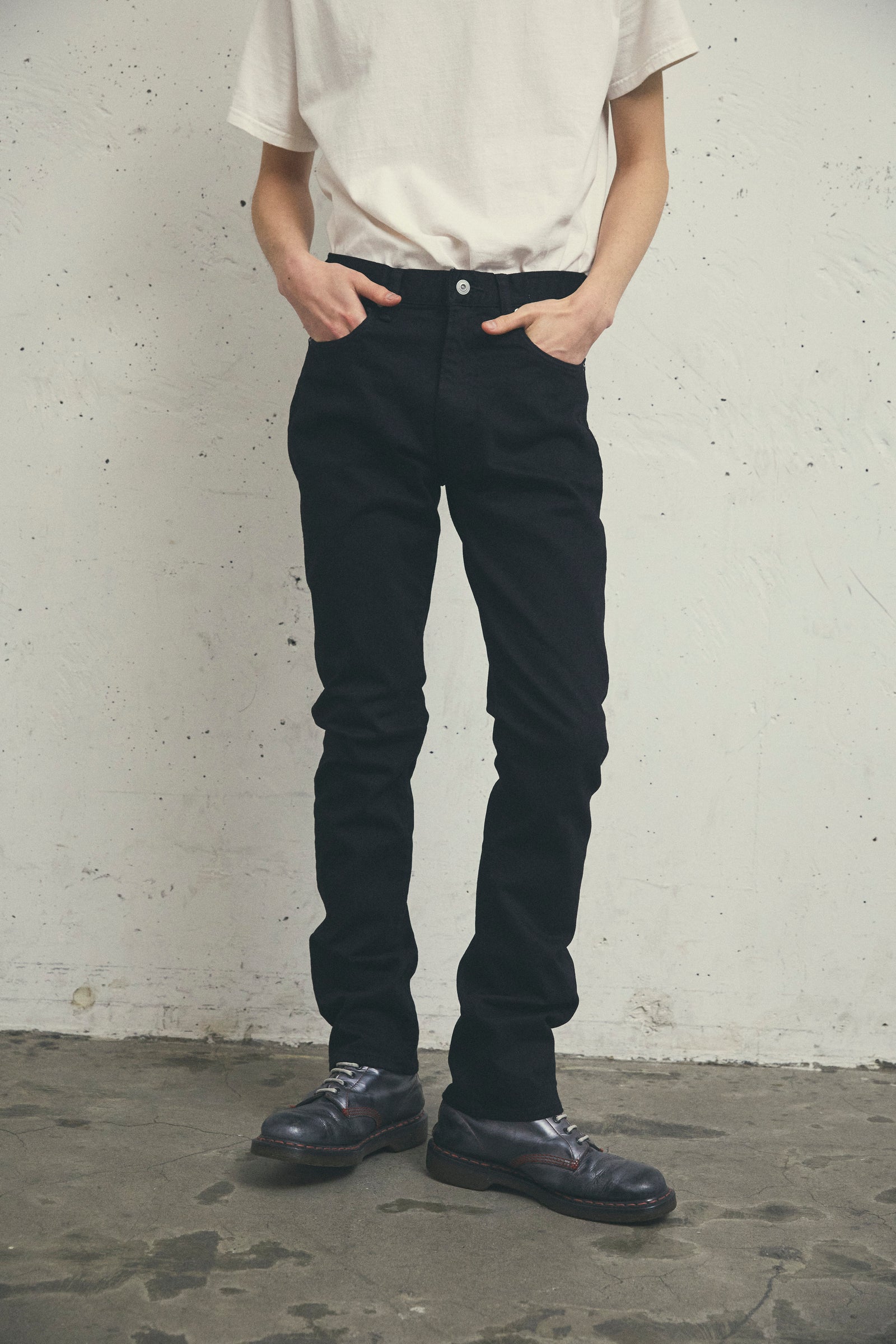 HELVETICA BLACK ONE WASH
