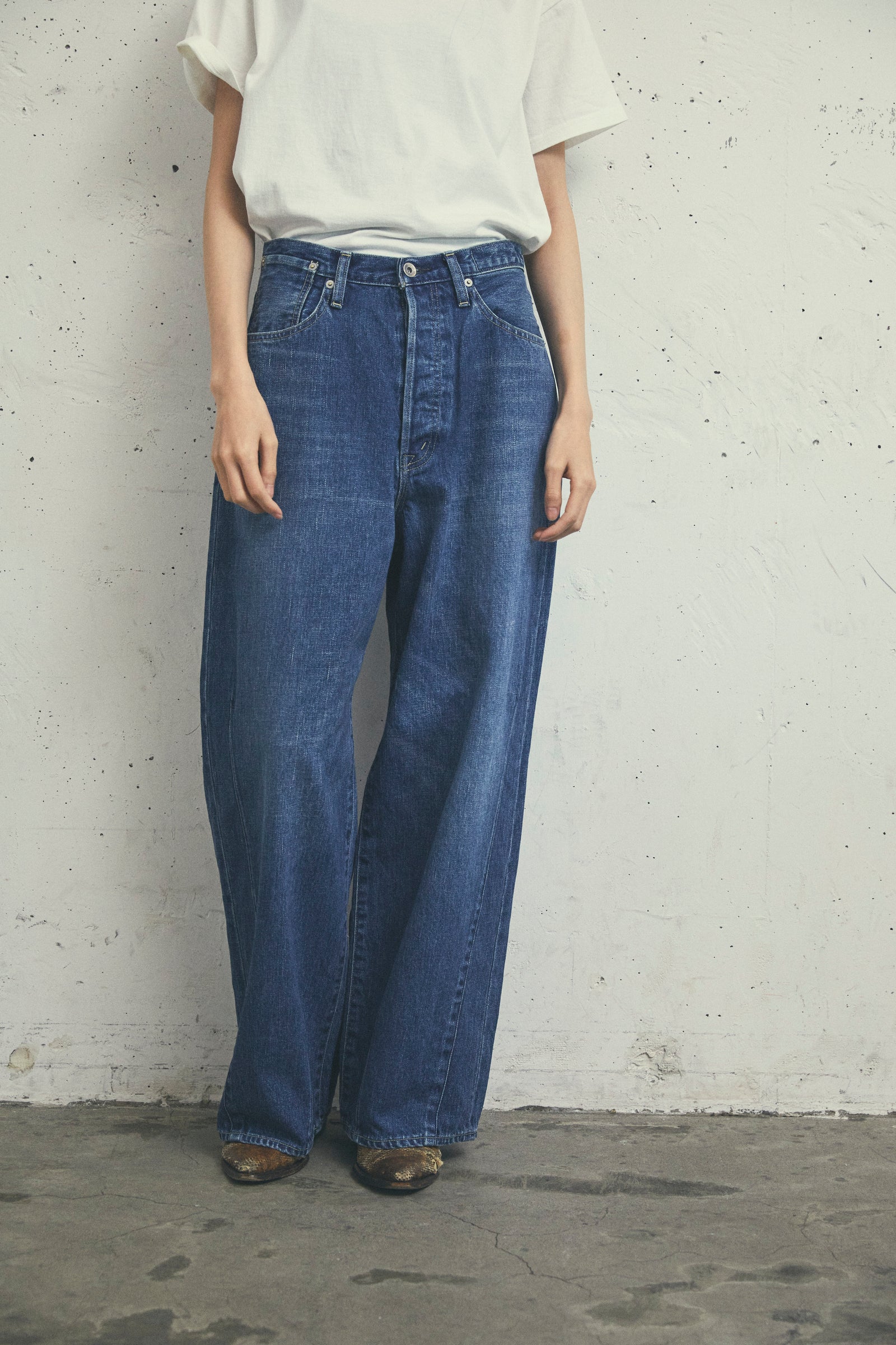 - SELVEDGE - STRUCTURE FADED INDIGO