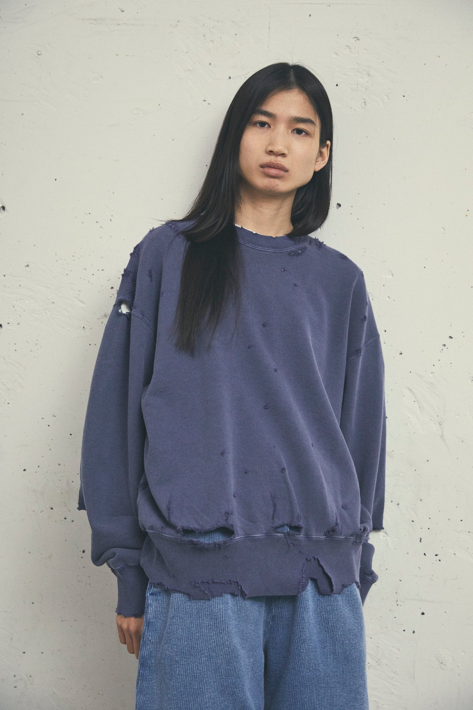 MORE DAMAGE WASHED CREW NECK SWEAT