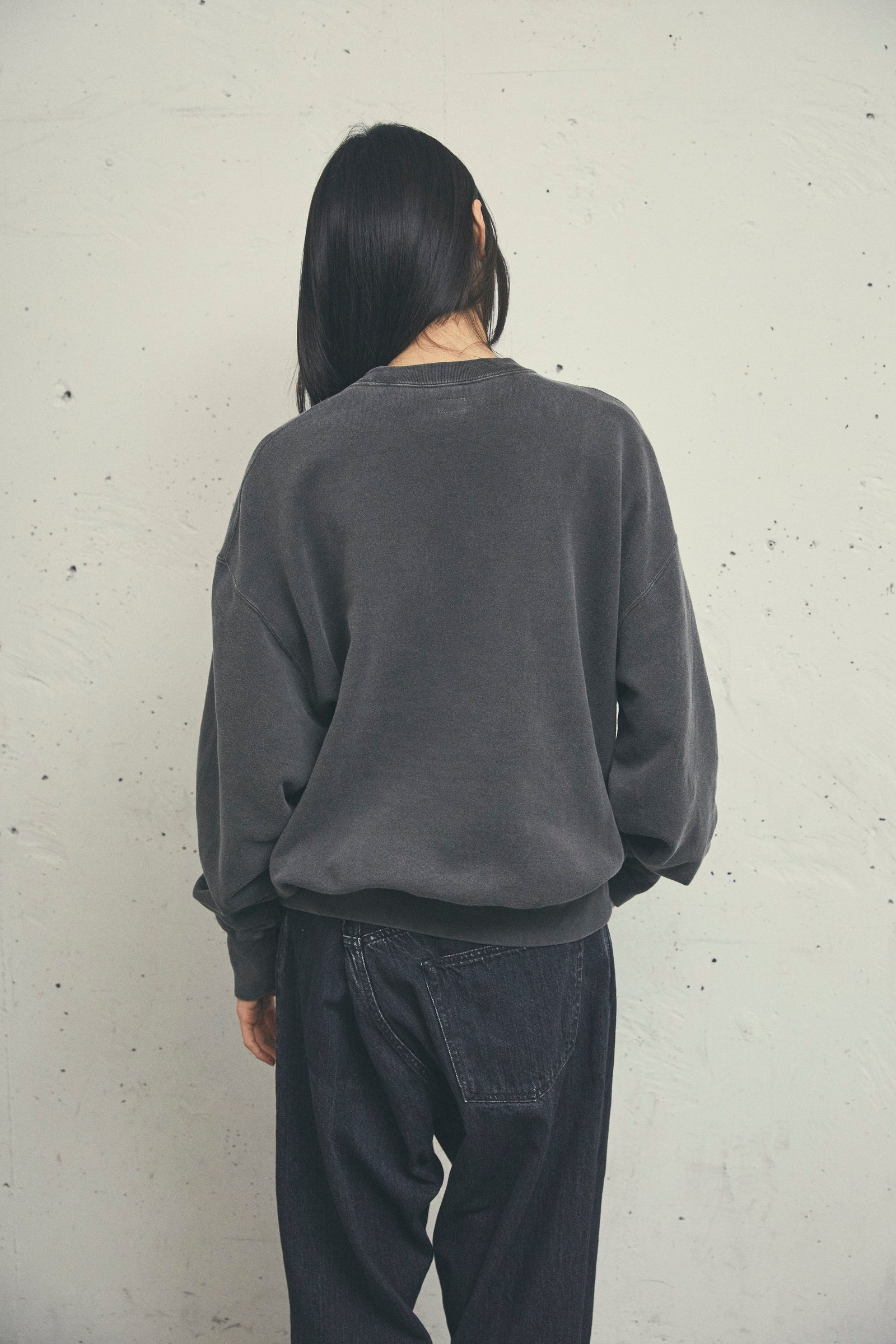 Used dyed crew neck sweatshirt