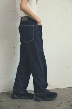 THREE DIMENSIONAL CUTTING DENIM