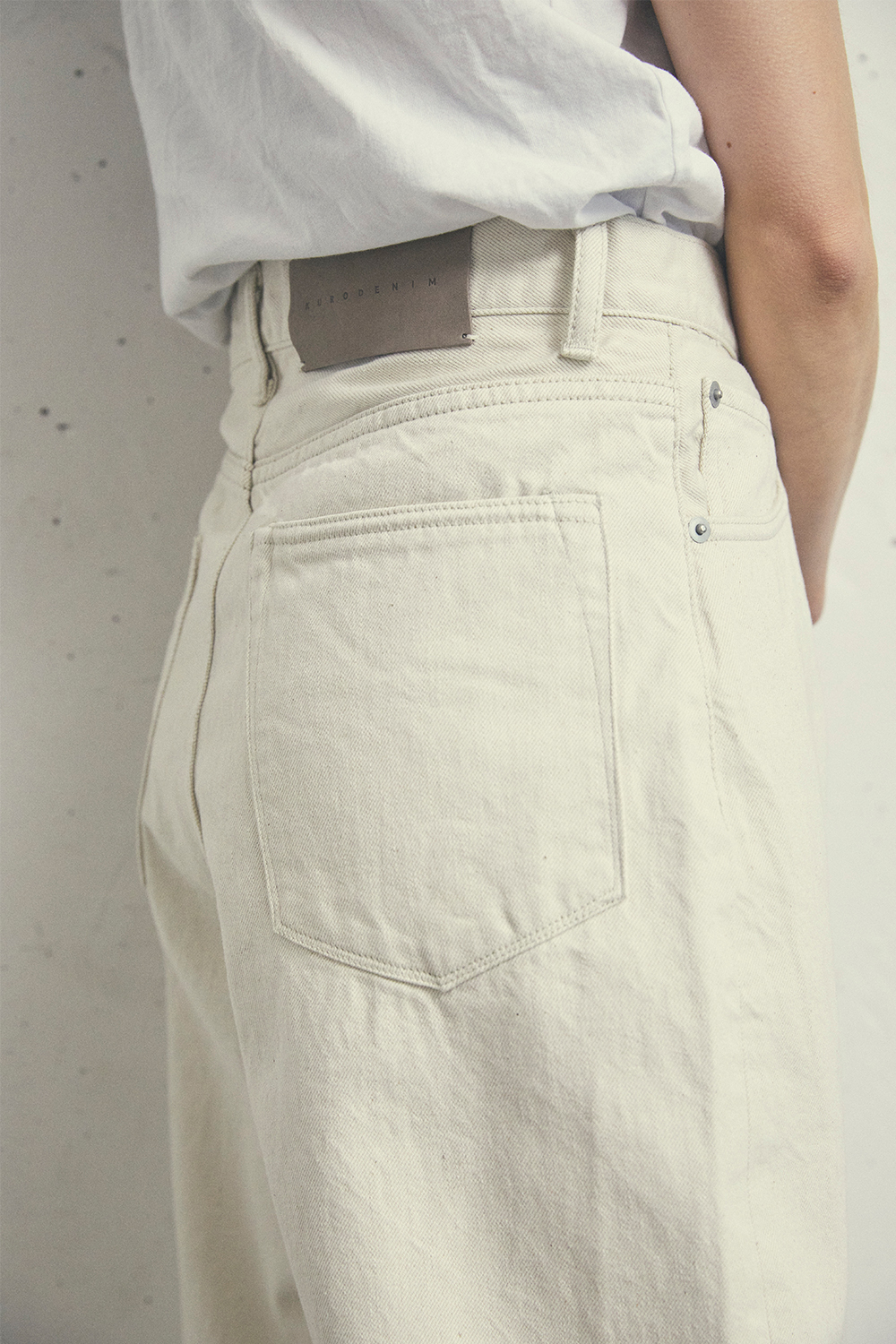 OPTIMA OFF WHITE ONE WASH