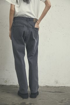 AULICK BLACK001