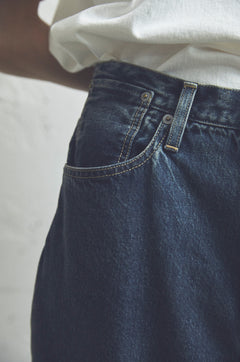 WIDE SPREAD CROPPED SHORTS