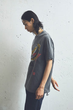 17/- ROUND SHAPE S/S TEE -BANANA-