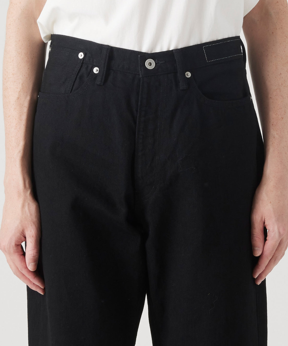 MAISON KITSUNÉ X KURO SELVEDGE DENIM PANTS