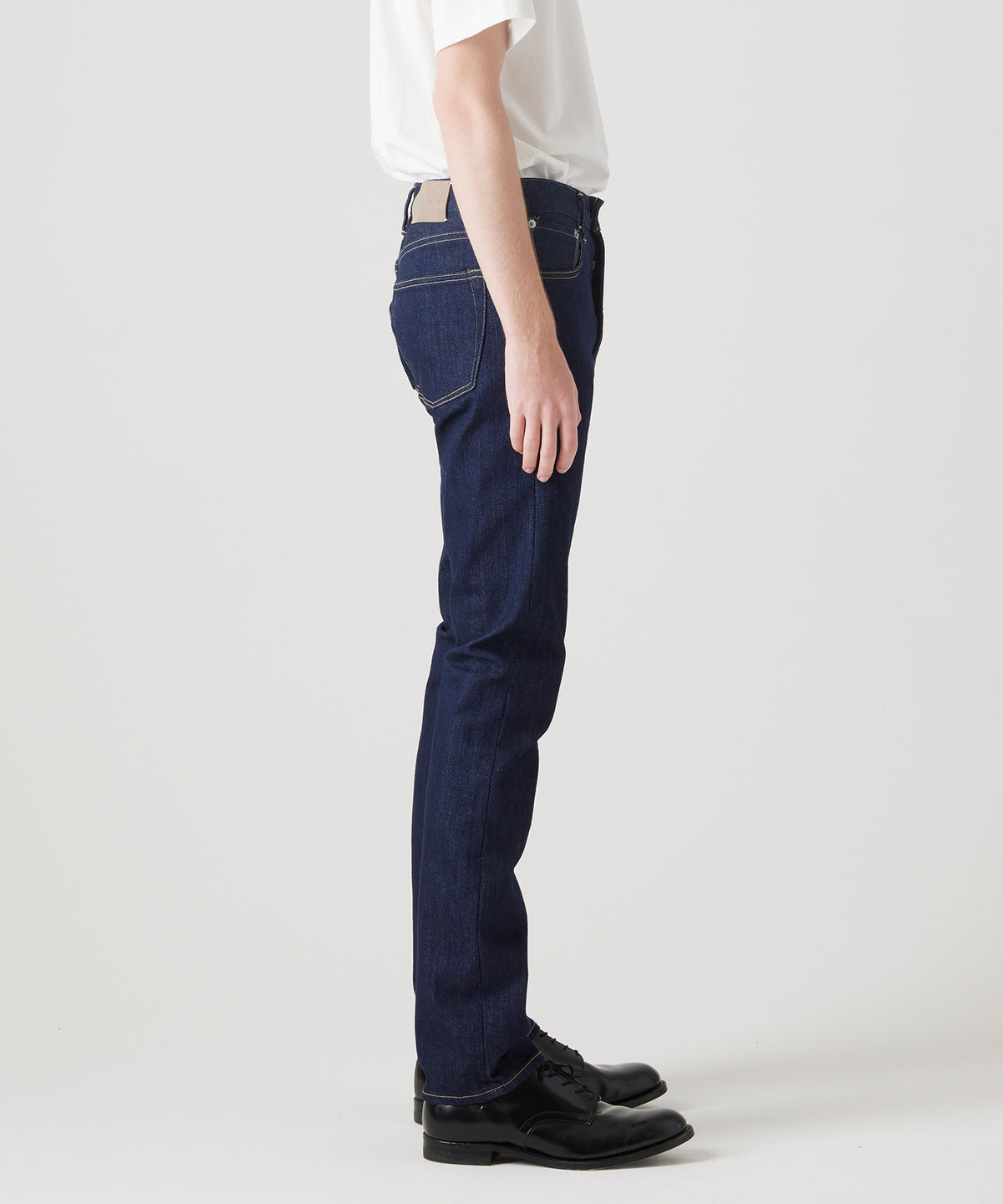 HELVETICA ONE WASH