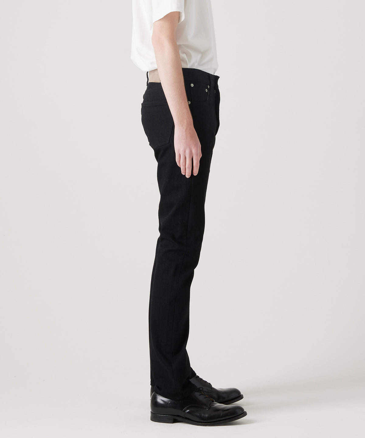 HELVETICA BLACK ONE WASH