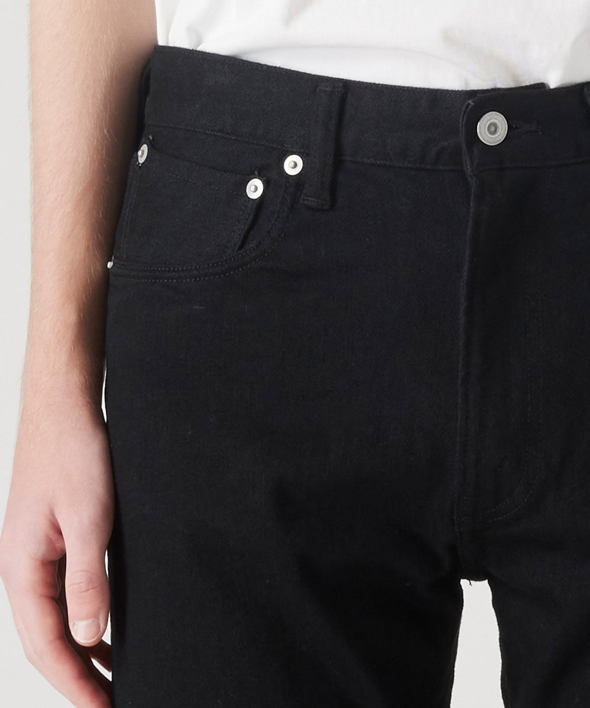 HELVETICA BLACK ONE WASH