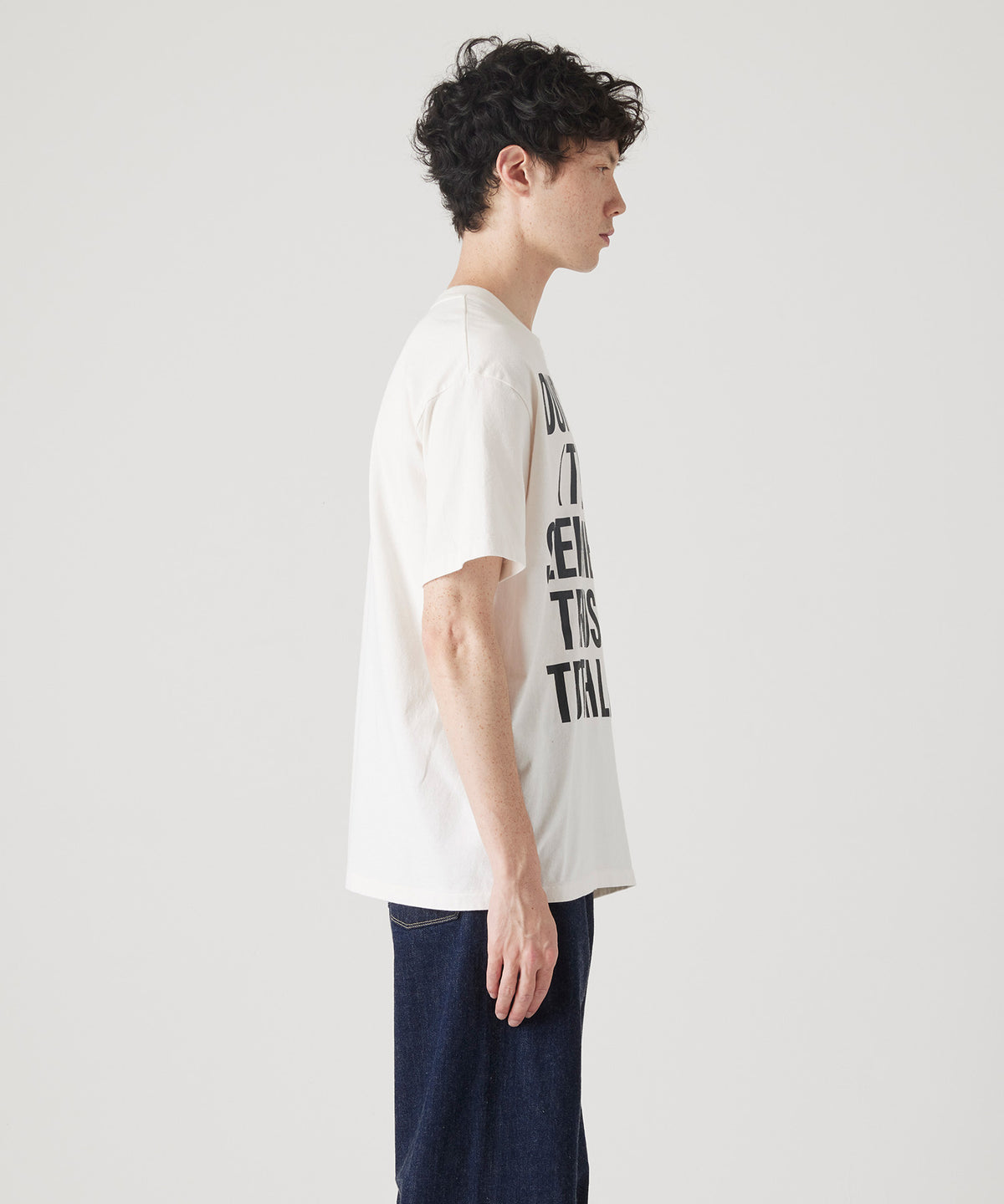 17/-ROUND SHAPE DYED TEE "Don't Chase"
