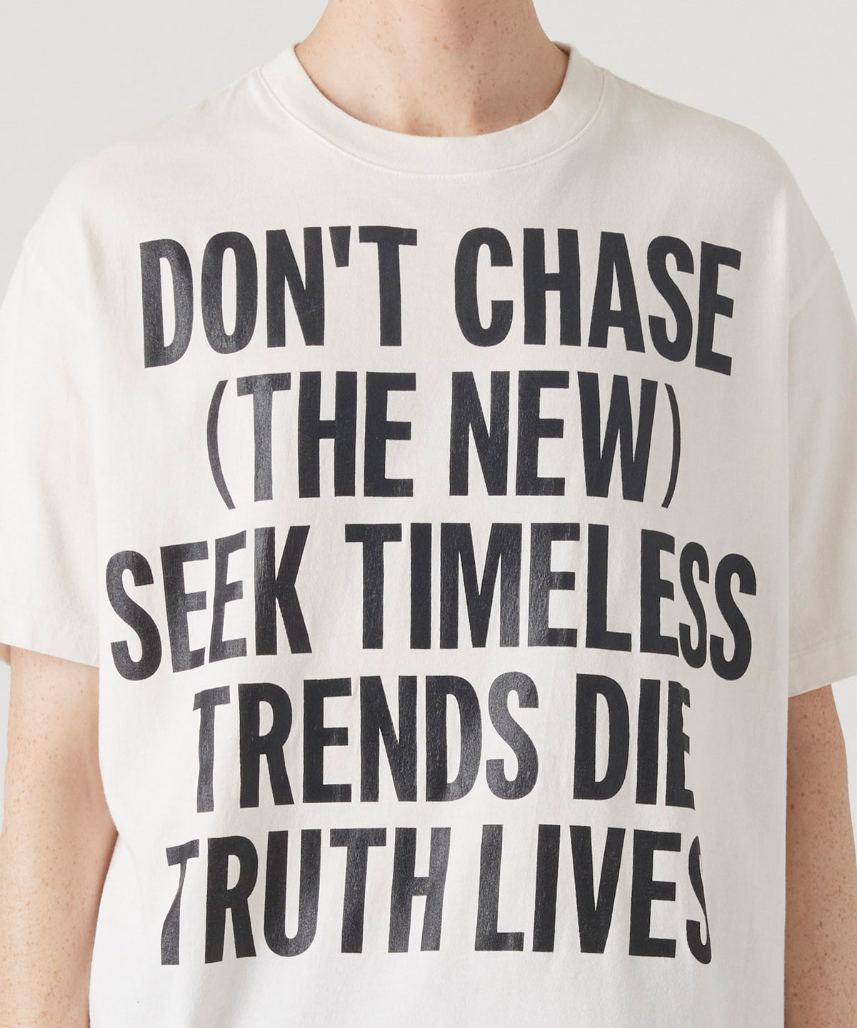 17/-ROUND SHAPE DYED TEE "Don't Chase"