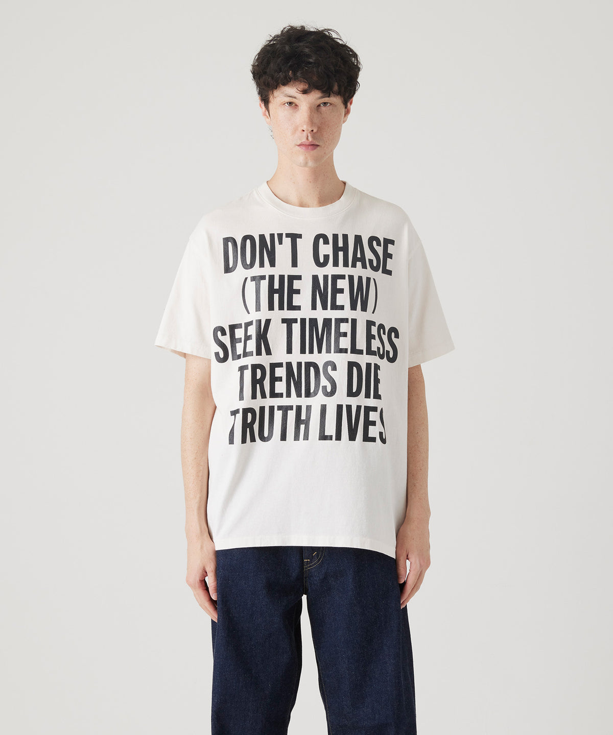 17/-ROUND SHAPE DYED TEE "Don't Chase"