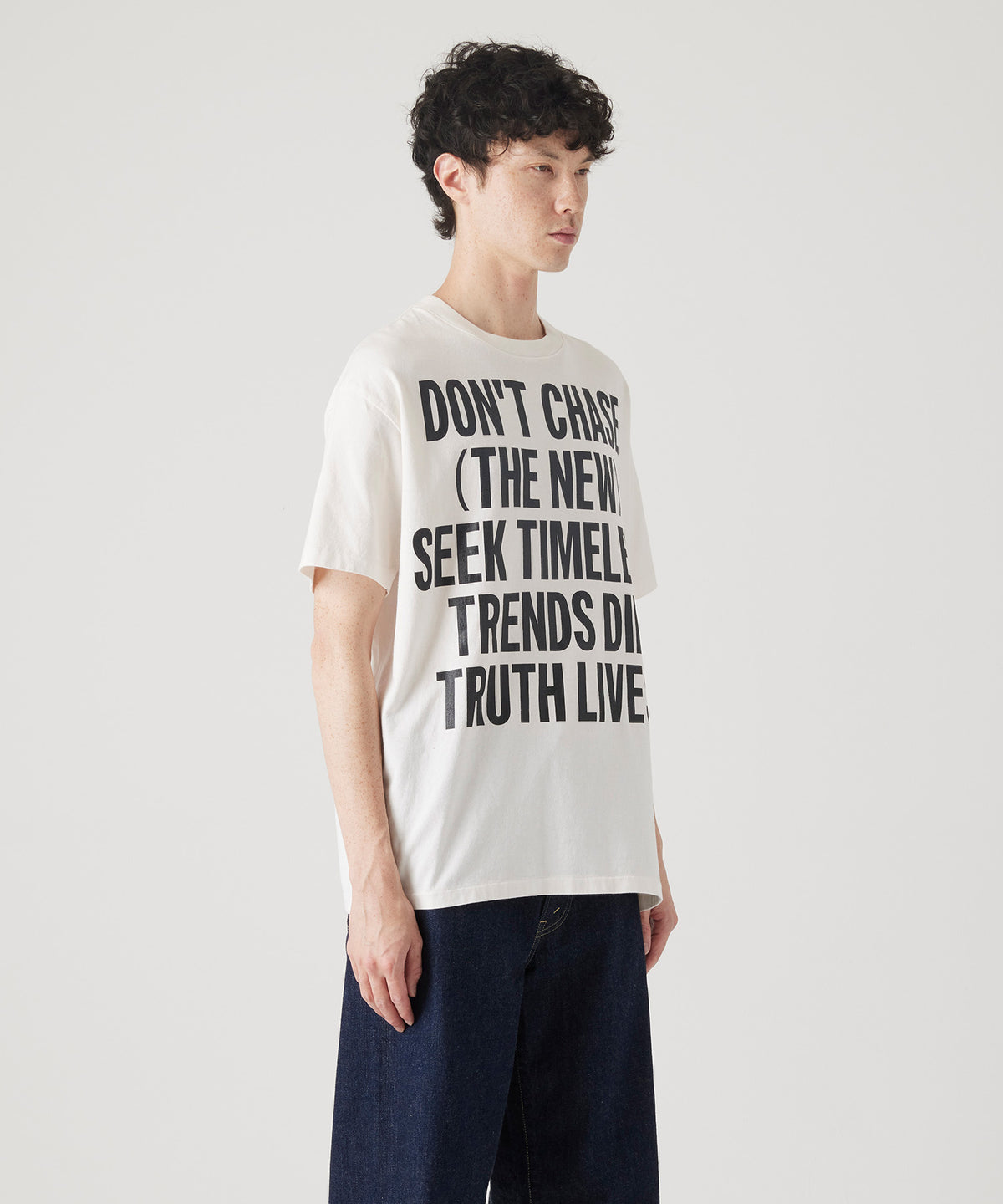 17/-ROUND SHAPE DYED TEE "Don't Chase"