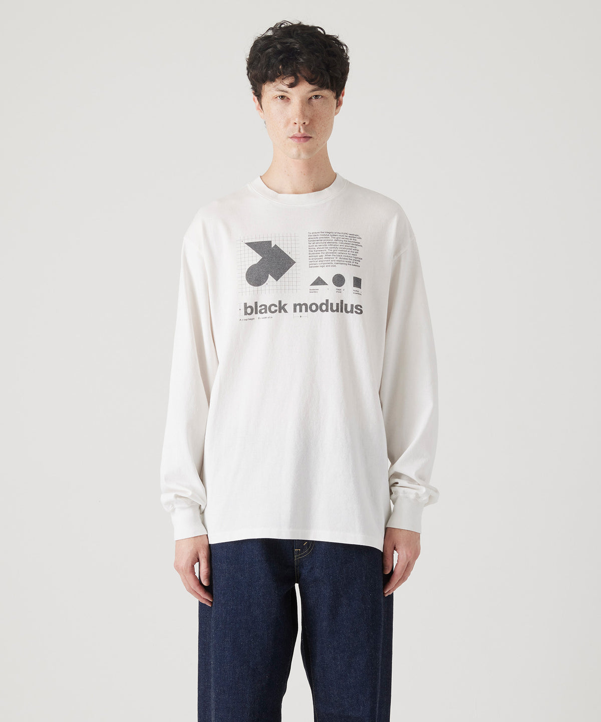 17/- ROUND SHAPE DYED L/S TEE "Black Modulus"