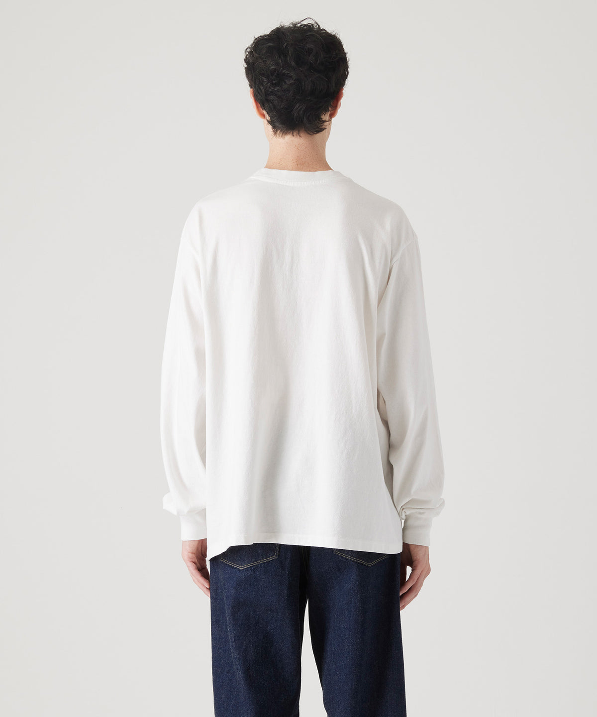 17/- ROUND SHAPE DYED L/S TEE "Black Modulus"