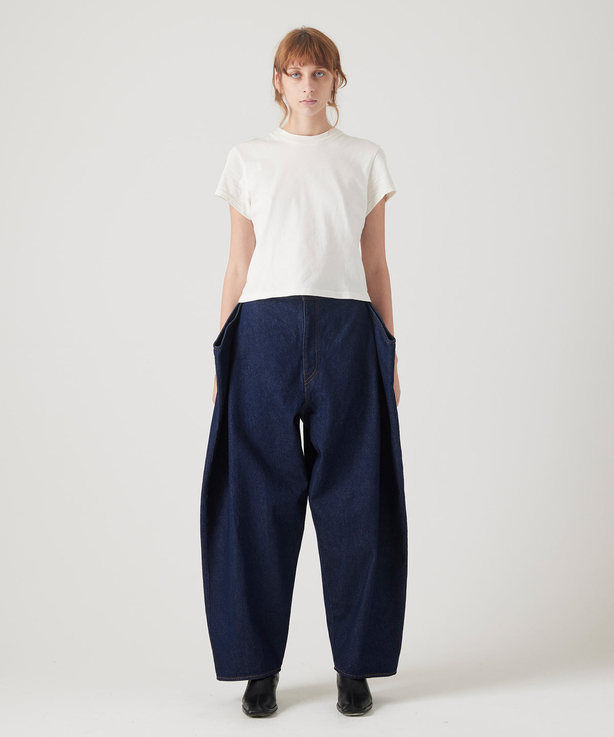 PAPER FOLDING TAPERED DENIM PANTS INDIGO