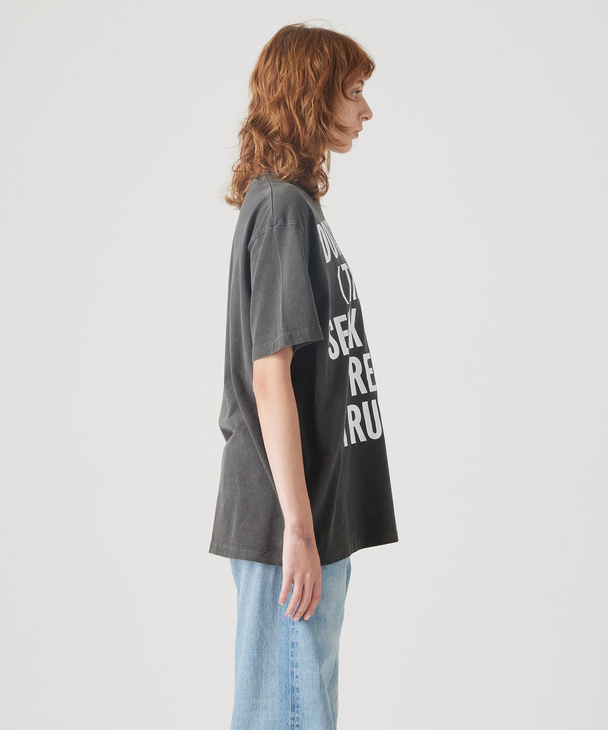 17/-ROUND SHAPE DYED TEE "Don't Chase"