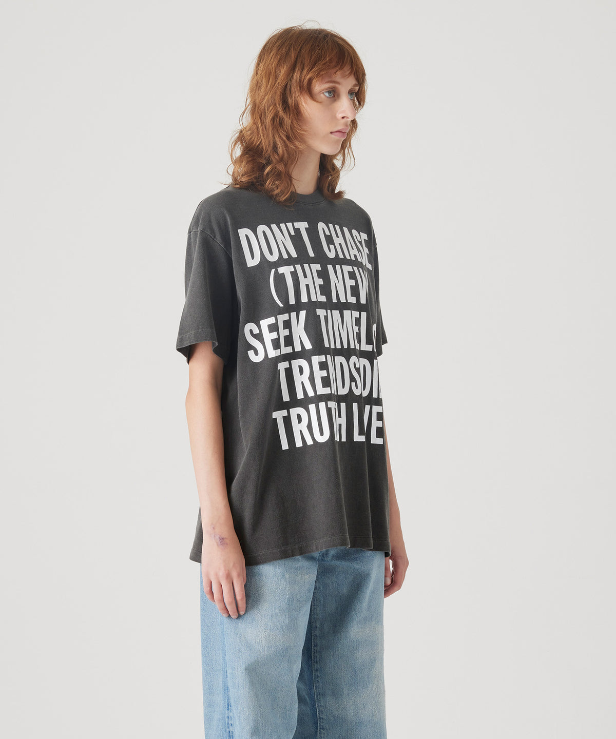 17/-ROUND SHAPE DYED TEE "Don't Chase"