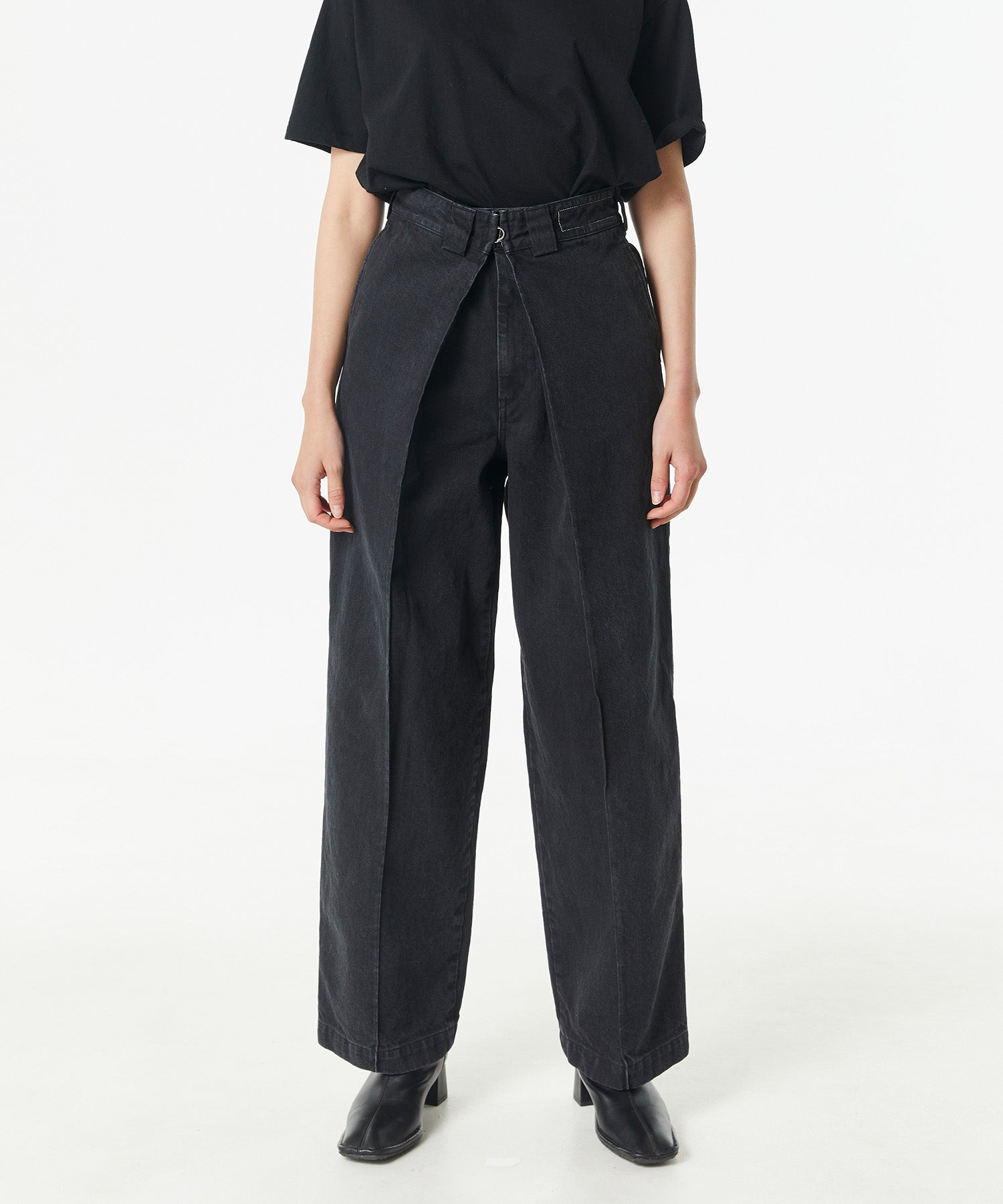 BIG TUCK DENIM TROUSER - KURO